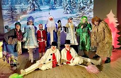 В Районном Доме Культуры Духовницкого района состоялось необычное праздничное мероприятие.