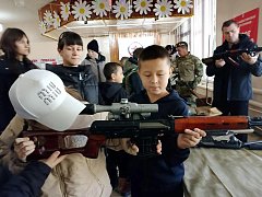 8 сентября обучающиеся филиала в с.Липовка приняли участие в марафоне и выставке военного вооружения