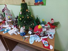 "Новогодний сюрприз": Творчество учеников украсило нашу школу!