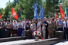 Состоялась церемония занесения на мемориал «Землякам, погибшим в локальных войнах» имен погибших военнослужащих, принимавших участие в специальной военной операции на территории Украины.