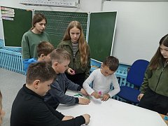 Урок о дикорастущих растениях в годы войны