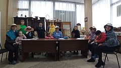 В преддверии Дня матери в краеведческом музее прошла замечательная игровая викторина для  воспитанников детского сада "Колокольчик" и их мам! 