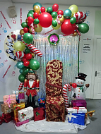 Чудеса Нового Года: Итоги Конкурса Новогодних Фотозон в Нашей Школе!