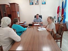 Сегодня глава района Иван Лялин провёл личный приём жителей — и это всегда важный и нужный формат диалога власти и общества.