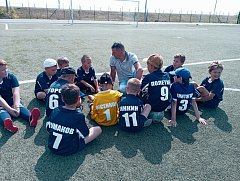 7 июня в Хвалынске кипели футбольные страсти! Наши юные звездочки из Духовницкого района