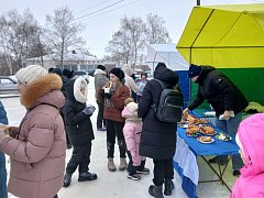 Проводы зимы отметили в Духовницком районе II фестивалем зимних видов спорта. 