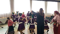 22 марта в день весеннего равноденствия в России у славянских народов проходит праздник "Жаворонки"