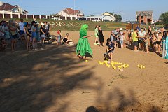 Веселый праздник у воды