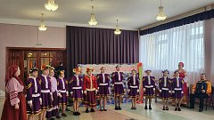 22 марта в день весеннего равноденствия в России у славянских народов проходит праздник "Жаворонки"