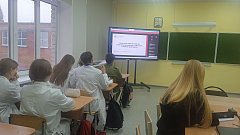 Обучающиеся 10-11 классов МОУ "СОШ им. Г.И.Марчука р.п.Духовницкое Саратовской области" занимаются в медицинском классе СГМУ им.В.И.Разумовского.