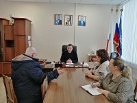 Сегодня, 21 февраля 2026 года, глава Духовницкого района Иван Лялин провёл личный приём жителей