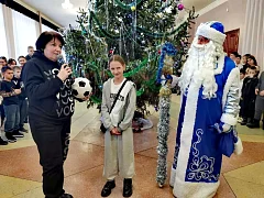 Ёлка чемпионов собрала юных спортсменов Духовницкого района в 2025 году