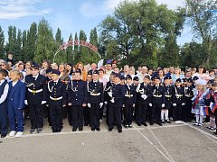День знаний в нашей школе: старт Году единства народов России!