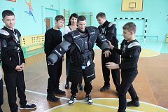 Урок спорта - скажем хоккею да!