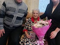 12 декабря 101 год отметила жительница села Дмитриевка, труженица тыла Клавдия Борисовна Солодовникова