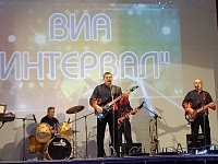 Великолепный ВИА «Интервал» своим искусством покорил весь зал