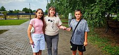 Волонтёры Победы 7 «А» сделали главный цвет дня — российский!