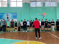 Спортивный праздник в честь «Крымской весны»: в школе прошли соревнования по волейболу