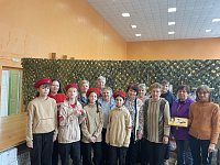 В преддверии Дня Матери ученицы 5 "Б" класса МОУ "СОШ им. Г.И. Марчука р.п. Духовницкое" проявили заботу и внимание 