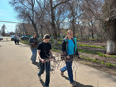 Весенний субботник в школе
