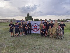 01.08.2025 г. в с. Новозахаркино прошла товарищеская встреча школьных команд по лазертагу