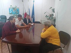 Глава района Иван Лялин принял участие в личном приеме граждан, который провели сотрудники Аппарата Уполномоченного по правам человека в Саратовской области
