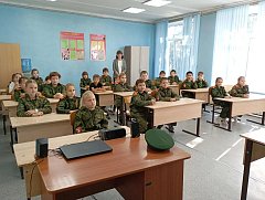 Нашу школу посетил бывший командир ВПК «Пламя»