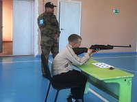 С учениками отряда «Юнармия» были проведены занятия по начальной военной подготовке