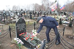 3 декабря, в День Неизвестного солдата, состоялась церемония возложения цветов к могиле воинов, погибших в годы Великой Отечественной войны и могиле Неизвестного солдата.