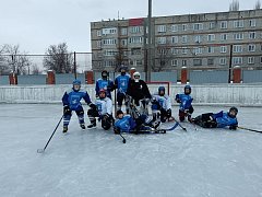 В Пугачёвском районе завершились областные соревнования по хоккею "Золотая шайба" среди сельских команд