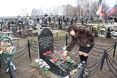 3 декабря, в День Неизвестного солдата, состоялась церемония возложения цветов к могиле воинов, погибших в годы Великой Отечественной войны и могиле Неизвестного солдата.