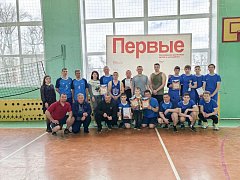 Сегодня, на базе МОУ "СОШ им.Г.И.Марчука" прошёл турнир по баскетболу среди мужских команд, посвященный Дню космонавтики. 