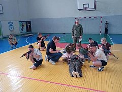 Огонь в груди и «Пламя» в строю: как духовницкие школьники взяли серебро на «Зарнице 2.0»